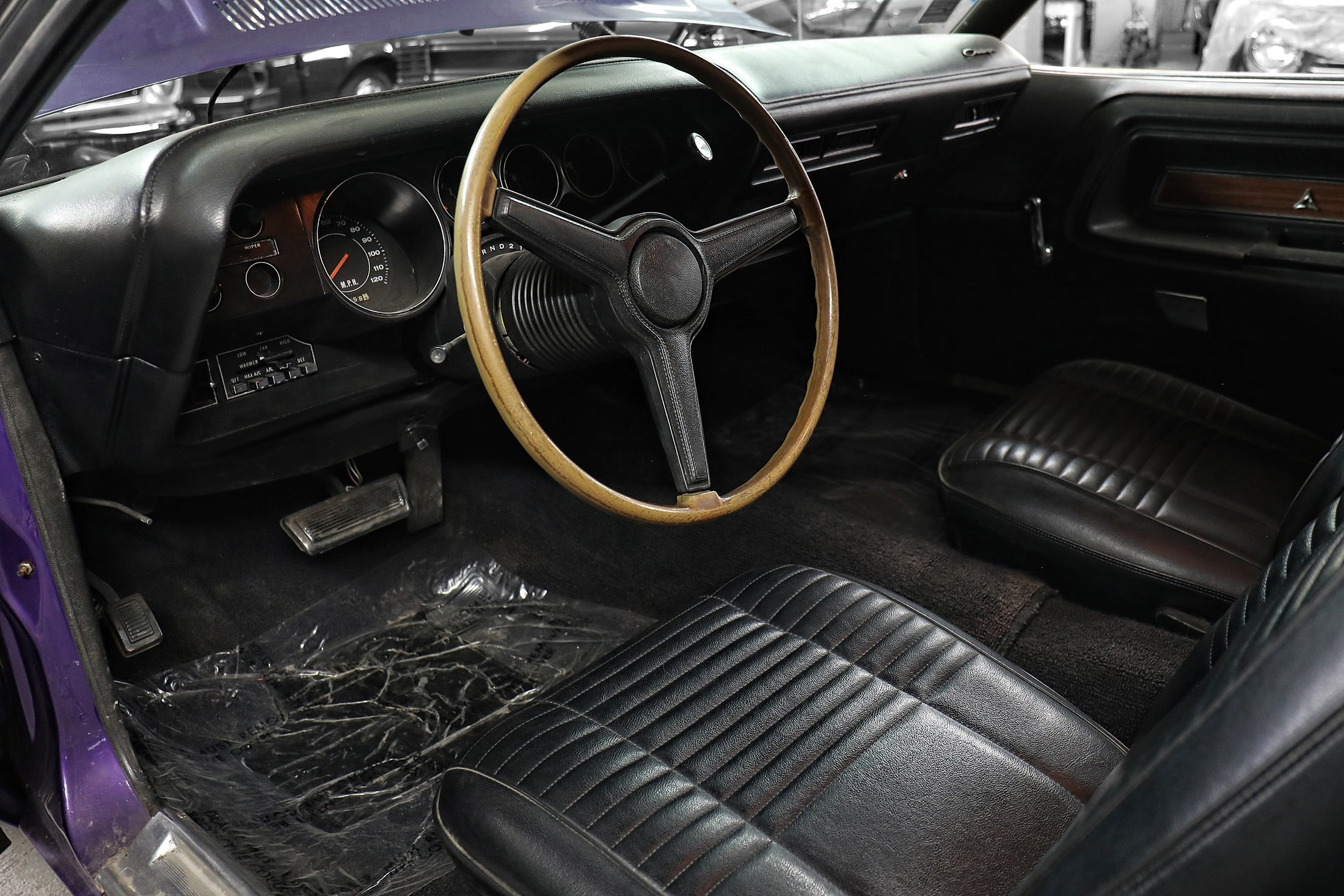 DODGE CHALLENGER